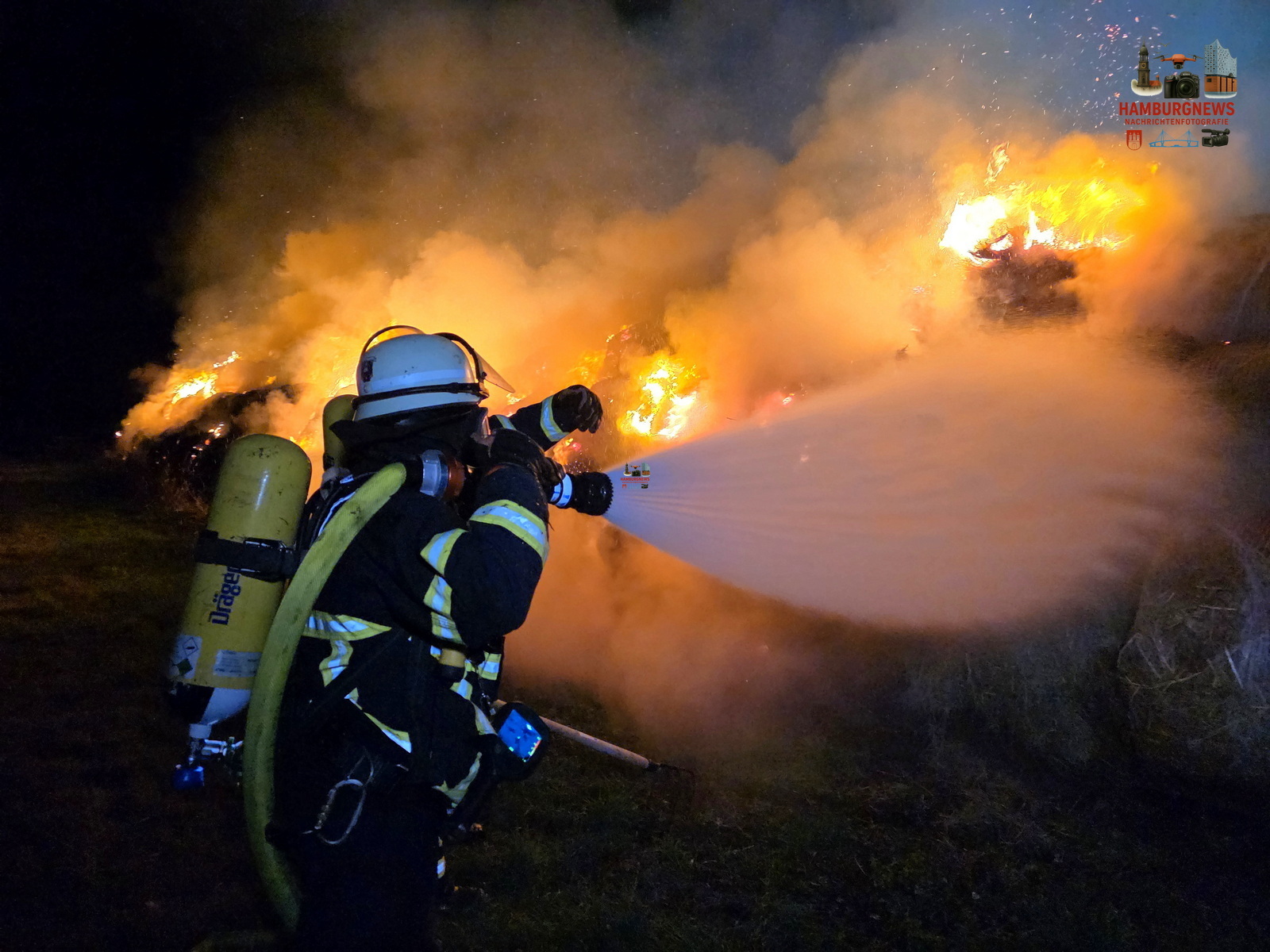 14.10.2025 – 250 Strohballen in Flammen