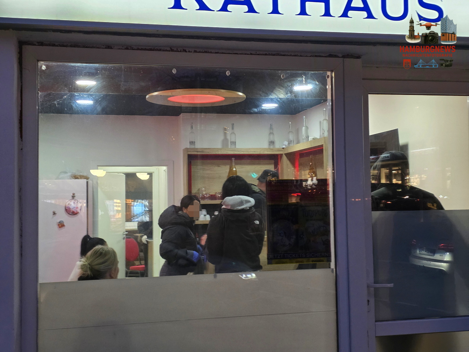 10.11.2025 Hamburg Harburg – Drogenrazzia im „Rathaus“ – drei Festnahmen