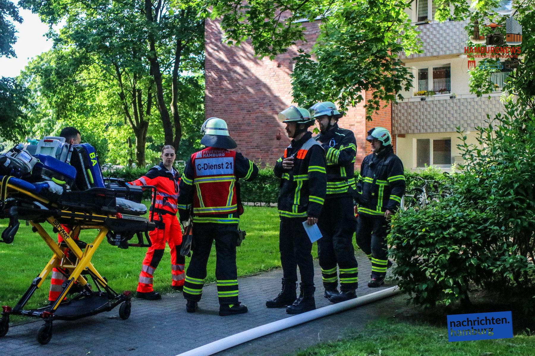 Hamburg Billstedt - Mann bei Feuer verletzt