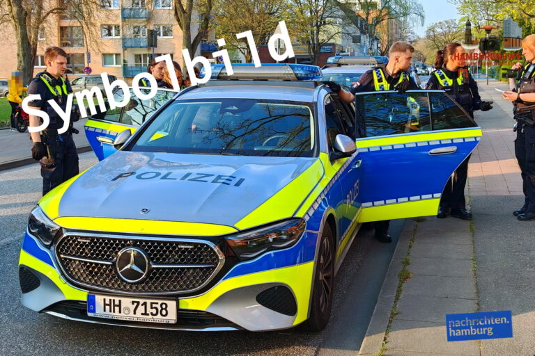 Hamburg Lohbrügge - Frau soll Mann mit Messer bedroht haben. Mann kann sie aussperren