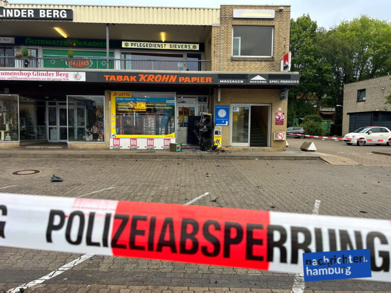 Glinde - Geldautomat gesprengt