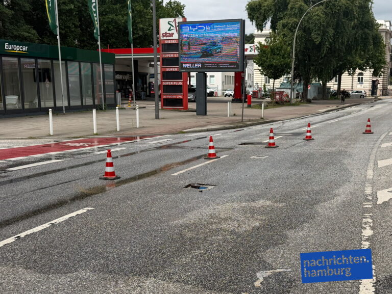 Wasserrohrbruch Buxtehuder Straße