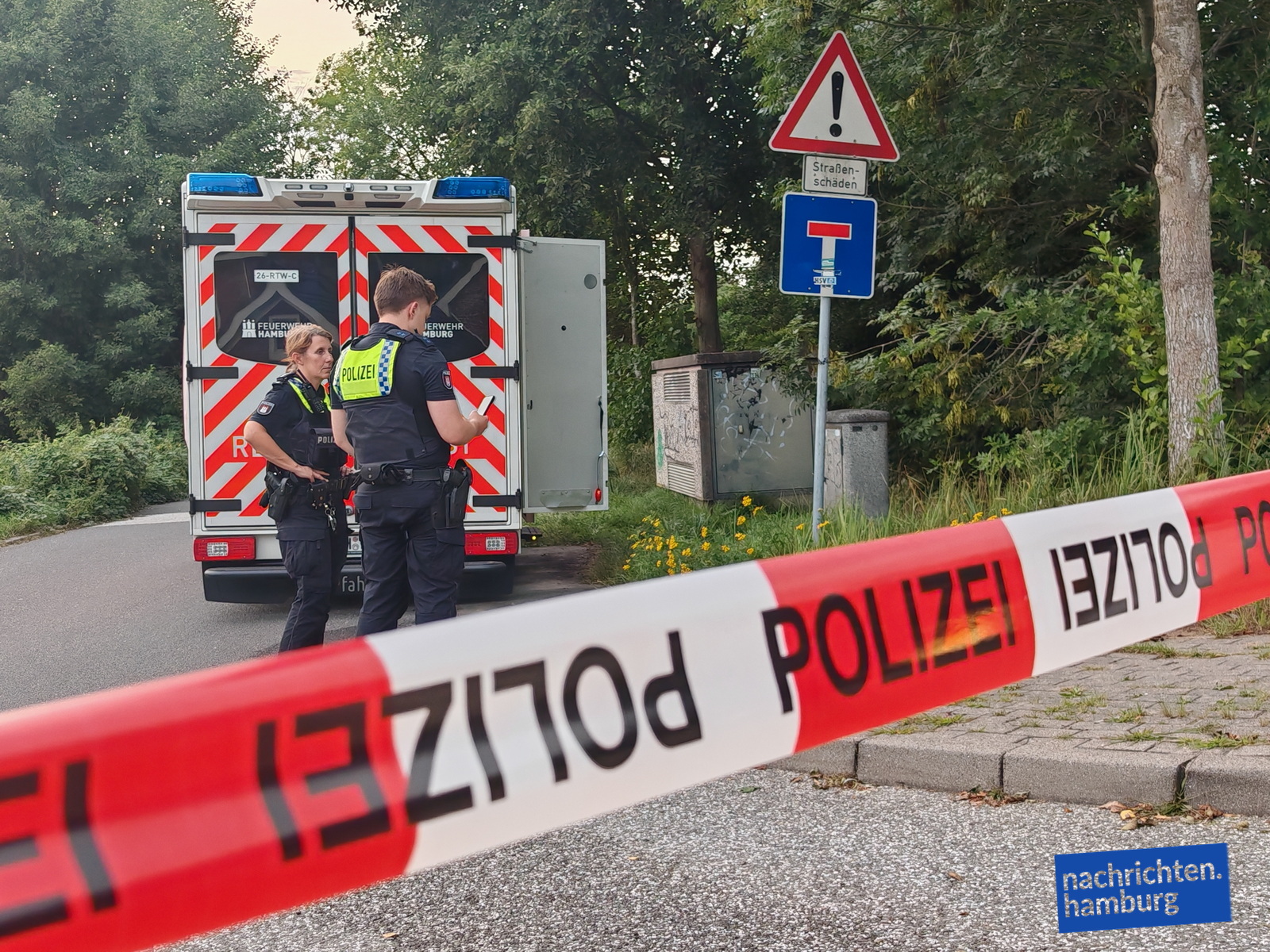 Leiche mit Kopfverletzung in Wassergraben gefunden