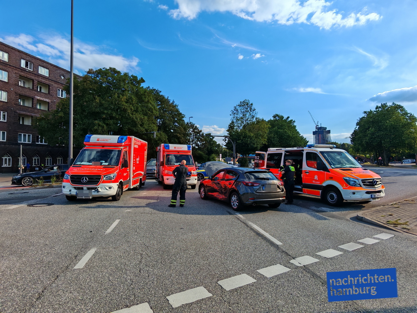 Due Unfallstelle auf der Kreuzung