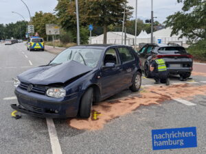 Das VU Team am Auto