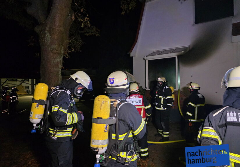 Feuerwehr im Falkenbwegsweg